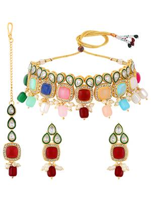 Multi Coloured Gold Toned Kundan Jewellery Set For Bride To Be 3