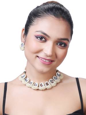 Gold Toned Kundan Jewellery Set 2
