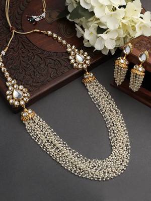 Pearls Beaded Gold Toned Jewellery Set 1