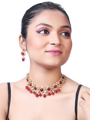 Gold Toned Kundan Jewellery Set 2