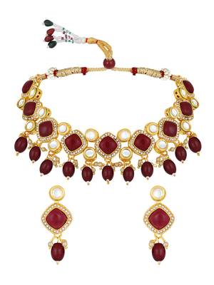 Gold Toned Kundan Jewellery Set 3