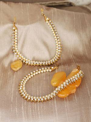Styylo Fashion Traditional Gold Plated Pearl and Stone Studded Bridal Anklet/ Payal 1