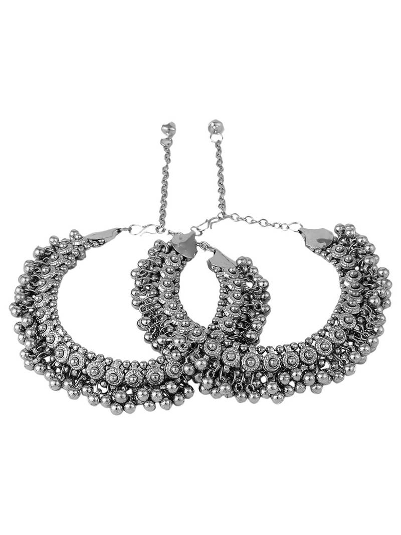Styylo Fashion Set of 2 Oxidised German Silver Ghungroo Anklets with Silver Plating and Handcrafted