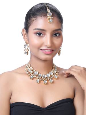 Gold Toned Kundan Jewellery Set 2