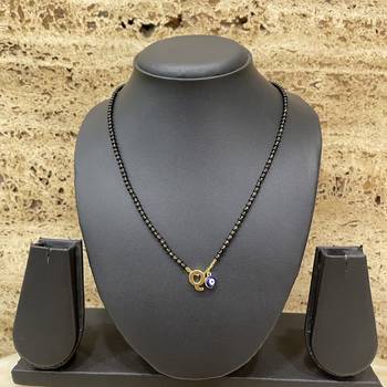 Gold mangalsutra 4