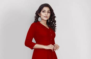 Red plain viscose rayon long-kurtis 4