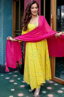Women's Rayon INDI Stripes Leheriya Printed Flared Anarkali Kurti With Pant & Nazmin Dupatta Set