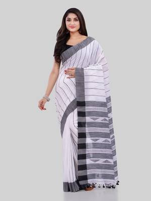 Black woven cotton saree with blouse 2