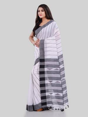 Black woven cotton saree with blouse 4