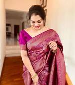 Purple Woven Kanjivaram Silk Saree With Blouse Piece