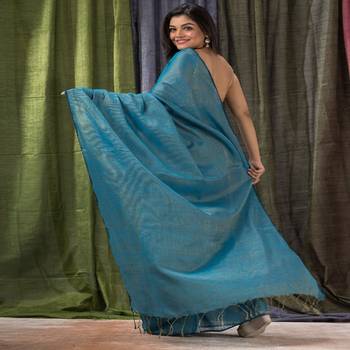 Sky Blue Hand Woven Cotton Blend Tissue Saree 3