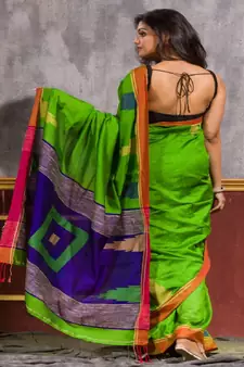 Green Cotton Blend Handloom Saree
