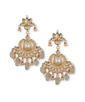 Gold Plated Kundan Necklace Set With Maangtika 5