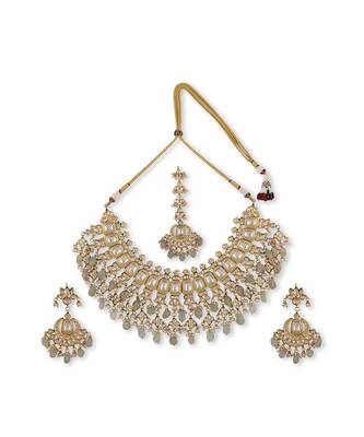 Gold Plated Kundan Necklace Set With Maangtika 6