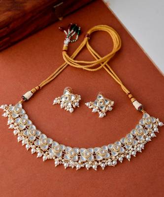 Gold Plated & Kundan Studded Choker Necklace Set 2