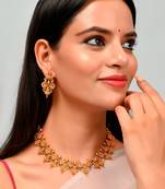 Women Gold Toned Gold Plated Choker Necklace Necklace Set