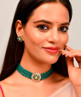 Women Gold Plated Green Beaded Choker Necklace Set 1
