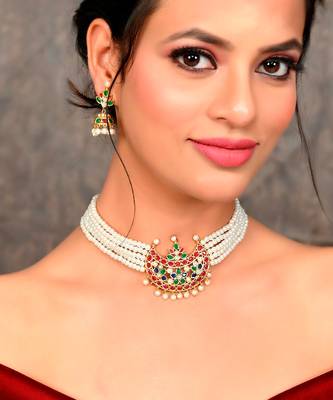 Gold Plated And Brooch Choker Set 1