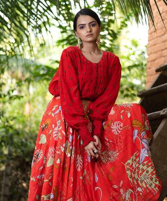 Red Viscose Skirt Set 8