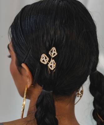 Fari Hair Pin 1
