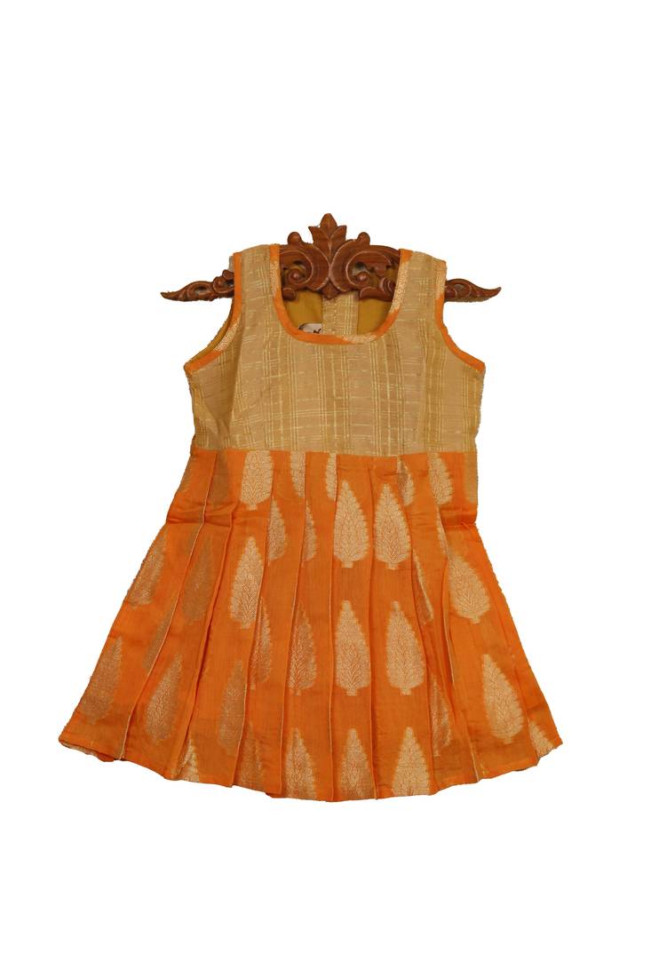Shivangi Baby Girls Pattu Frock