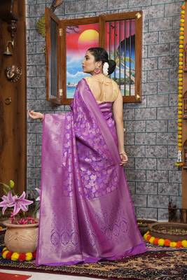 KORAMS DESIGN KANJIVARAM SILK ZARI WOVEN PURPLE FLORAL DESIGN CASUAL WEAR SILK SAREE WITH BLOUSE 3