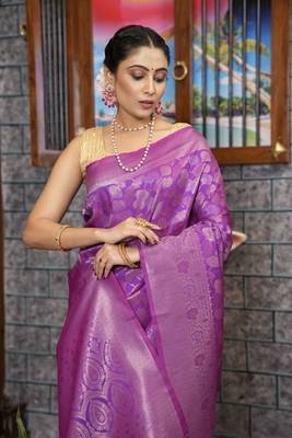 KORAMS DESIGN KANJIVARAM SILK ZARI WOVEN PURPLE FLORAL DESIGN CASUAL WEAR SILK SAREE WITH BLOUSE 4