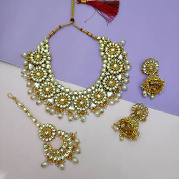 White designer-jewellery 2