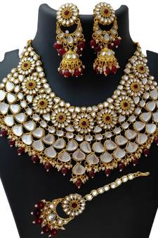 Maroon designer-jewellery