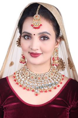 Red designer-jewellery 1