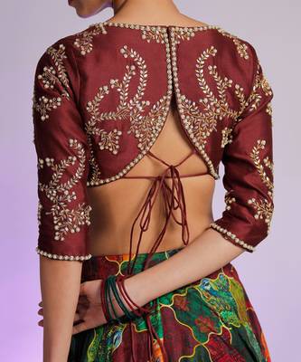 Maroon Kastoori Lehenga With Detachable Drape 3