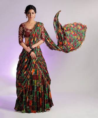 Maroon Kastoori Lehenga With Detachable Drape 4