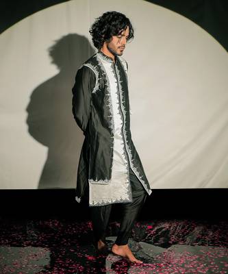 Black Embroidered Layred Kurta Set 2
