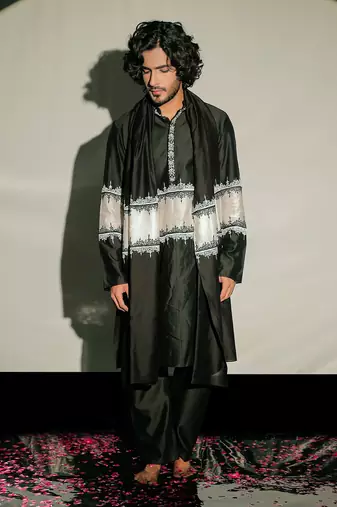 Black Resham Embroidery Kurta Set