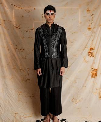 Kavach Black Kurta Set 1