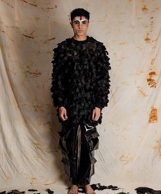 Abhaav Black Sweatshirt 1