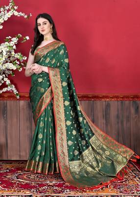 Design Green Katan Silk Weaving Zari Classic Saree With Blouse For Women 3