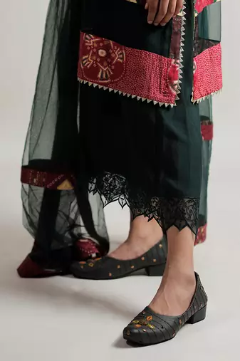 Red Raas Mandal Kurti Set