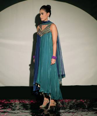 Teal And Dark Blue Fusion Kurta Set 3
