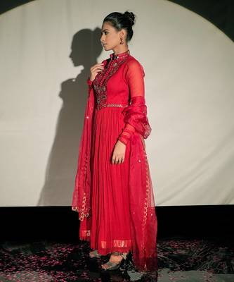 Red Anarkali Set 5