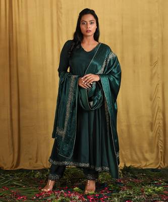 Emerald Green Taby Silk Anarkali Set 1