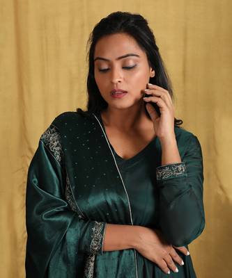 Emerald Green Taby Silk Anarkali Set 4