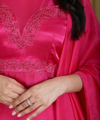 Pink Taby Embroidered Kurta Suit Set 5