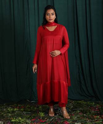 Red Taby Silk Suit Set 3