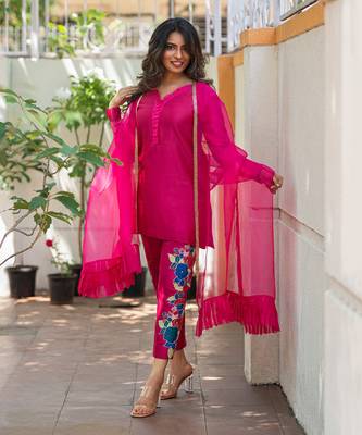 Pink Embroidered Suit Set 2