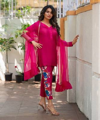 Pink Embroidered Suit Set 3
