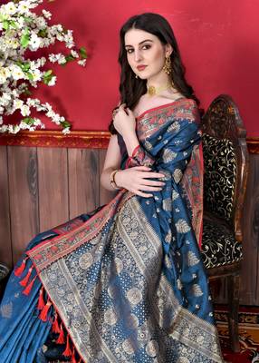 Korams Design Blue Katan Silk Weaving Zari Classic Saree With Blouse for women 4
