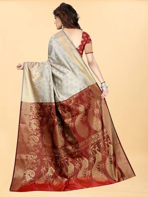 Off-White Woven Banarasi silk blend Saree With Blouse 3