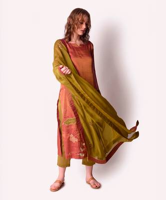 Dead Rose Tissue Kurta Set 6