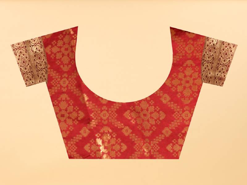 Off-White Woven Banarasi silk blend Saree With Blouse